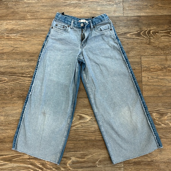 Levi's Other - Levi’s Kids Girls Baggy Wide Leg Jeans - Size 10